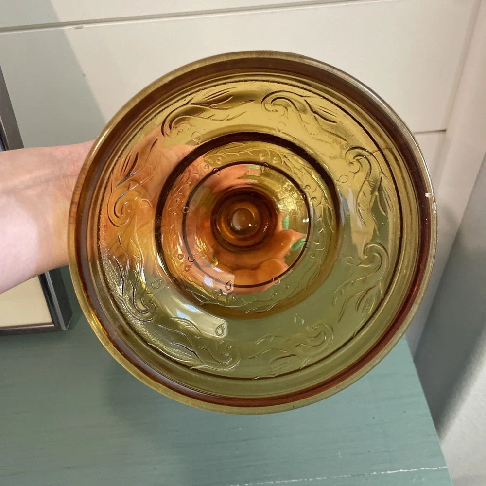 Vintage Risdon Eagle Amber Glass Kerosene Oil Hurricane Lamp with Shade